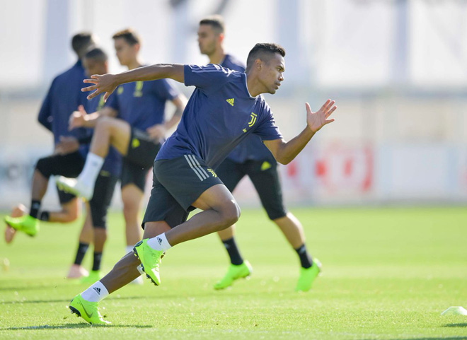 MU-Juventus: Ronaldo chăm chỉ &#34;luyện công&#34;, quyết đại náo Old Trafford - 10