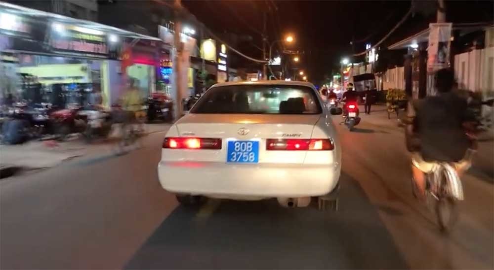 Cục CSGT thông tin vụ ô tô biển xanh 80B hụ còi huyên náo đường phố Sài Gòn - 1