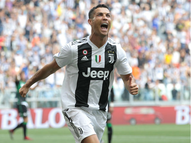 Tin HOT bóng đá tối 26/10: Người Real Madrid nhớ Ronaldo đến tột cùng