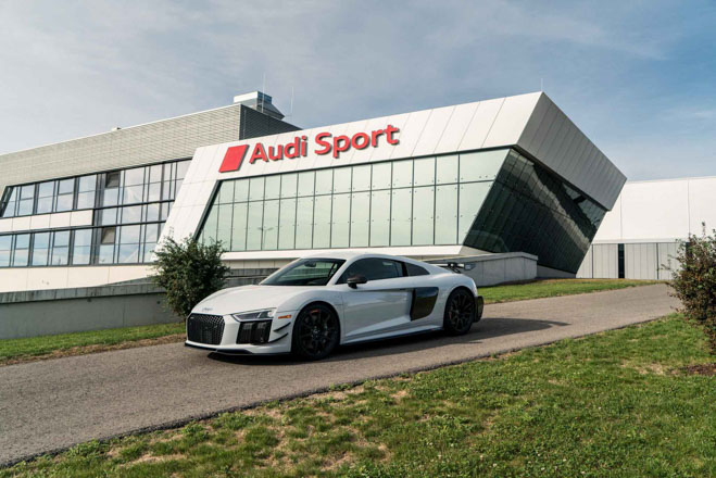 Audi giới thiệu R8 V10 Plus phiên bản đặc biệt - 1