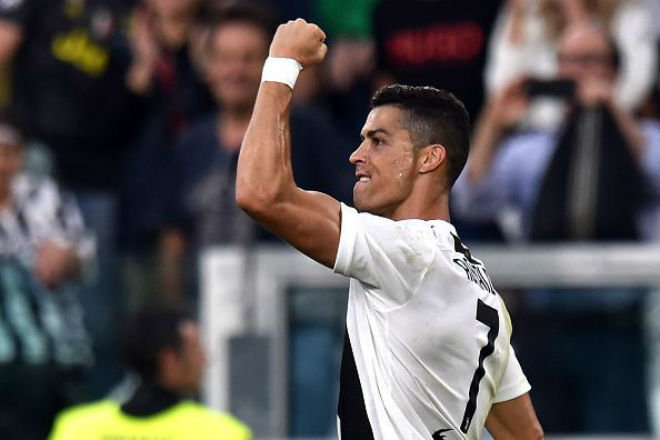 Ronaldo bùng nổ 402 bàn: Juventus mua SAO Barca 100 triệu euro tặng quà - 1