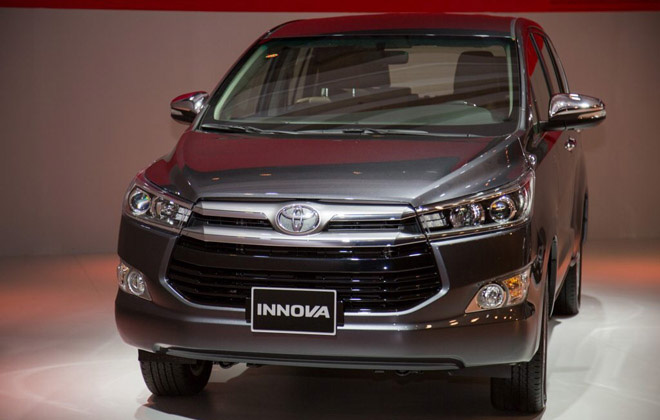 Toyota trang bị thêm túi khí, hệ thống an toàn cho Innova 2018: Giá bán không đổi - 3