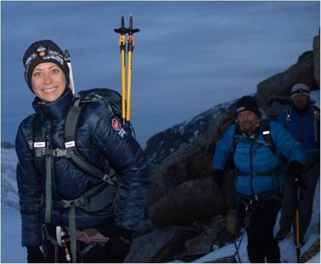 Holly Branson - con gái tỷ phú Richard Branson thì thích khám phá mạo hiểm.&nbsp;Cô từng leo lên đỉnh Mont Blanc ở châu Âu, tham gia chạy marathon...