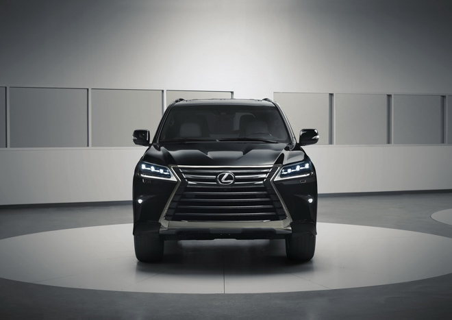 Lexus lộ LX570 phiên bản đặc biệt: Giới hạn 500 chiếc, giá từ 2,3 tỷ đồng - 3