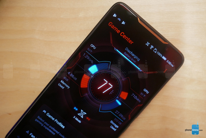 Trên tay smartphone chơi game Asus ROG hầm hố - 8