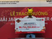 Tin tức trong ngày - TP.HCM: Hành động bất ngờ của chủ nhân jackpot gần 100 tỉ tại lễ nhận giải