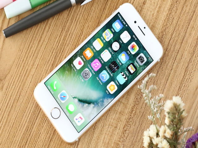 NÓNG: iPhone 7 và 7 Plus bản 32GB giảm sốc 1 triệu đồng