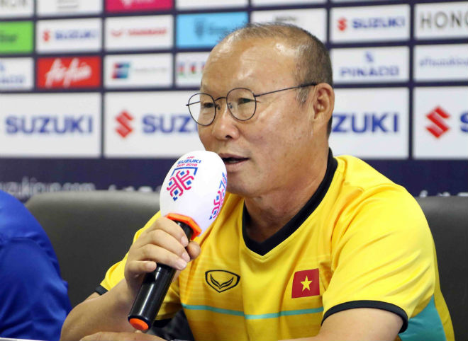 Họp báo ĐT Việt Nam đấu Lào: Park Hang Seo hứa bùng nổ chiều fan Việt - 1