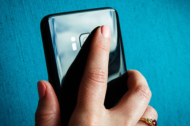 Điện thoại tầm trung Samsung sẽ có cảm biến vân tay siêu âm dưới màn hình - 1