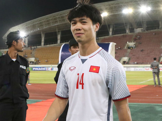 Chấm điểm ĐT Việt Nam thắng Lào 3-0: Công Phượng số 1, Quang Hải số 2