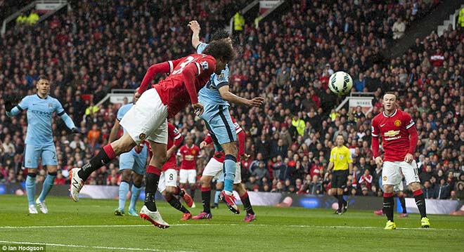 Derby Manchester: MU chơi “bóng chết” & những người khổng lồ của Mourinho - 2