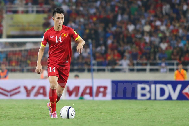 Tiền vệ Nguyễn Huy Hùng từng là một trong những con át chủ bài của U23 Việt Nam tại SEA Games 28. Anh cũng góp mặt trong đội hình tham dự AFF cup 2018 của tuyển Việt Nam. 