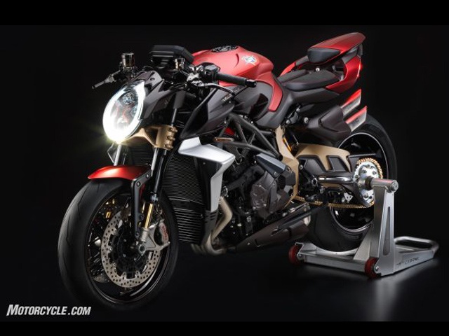 2019 MV Agusta Brutale 1000 Serie Oro: Chiếc street fighter thương mại mạnh mẽ nhất hiện nay