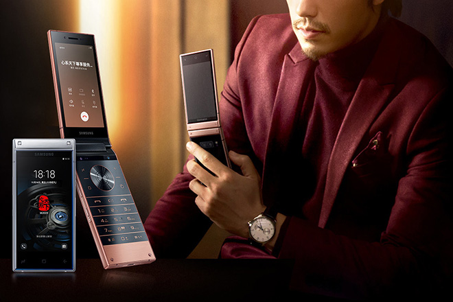 Điện thoại vỏ sò hạng sang Samsung W2019 chính thức ra mắt - 1