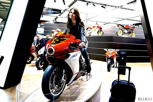 Một khi được tung ra thị trường, MV Agusta Superveloce 800 chắc chắn sẽ làm sốt phân khúc xe thiết kế tân cổ điển với cản dầy đủ.