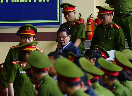 Nóng 24h qua: Gần 500 cán bộ, chiến sỹ công an bảo vệ phiên tòa xét xử Phan Văn Vĩnh và 91 bị cáo khác - 1