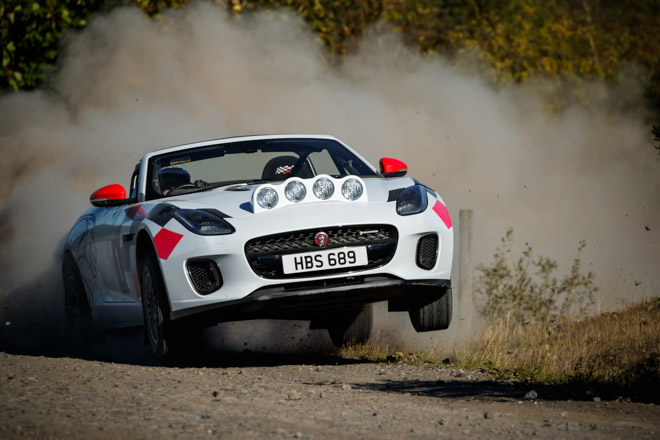 Jaguar giới thiệu thêm phiên bản F-Type Rally - 3