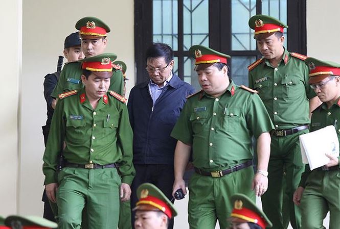 Ông Phan Văn Vĩnh &#34;che chở&#34; công ty bình phong của C50 - 1