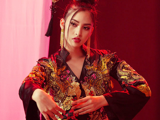 Tiểu Vy hát ”Lạc Trôi” của Sơn Tùng MTP tại Miss World