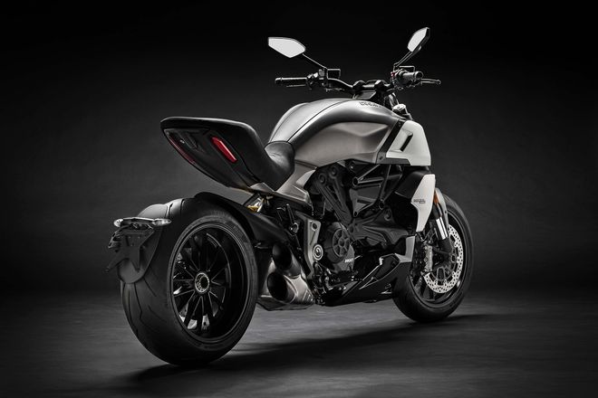 Phát mê trước 2019 Ducati Diavel 1260 cơ bắp, siêu tối tân - 4