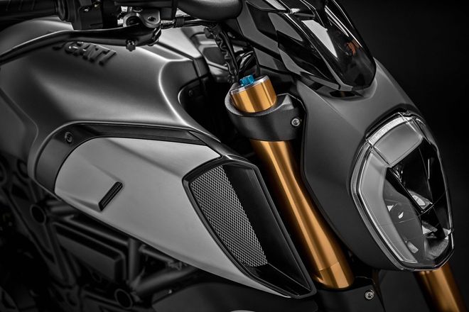 Phát mê trước 2019 Ducati Diavel 1260 cơ bắp, siêu tối tân - 11