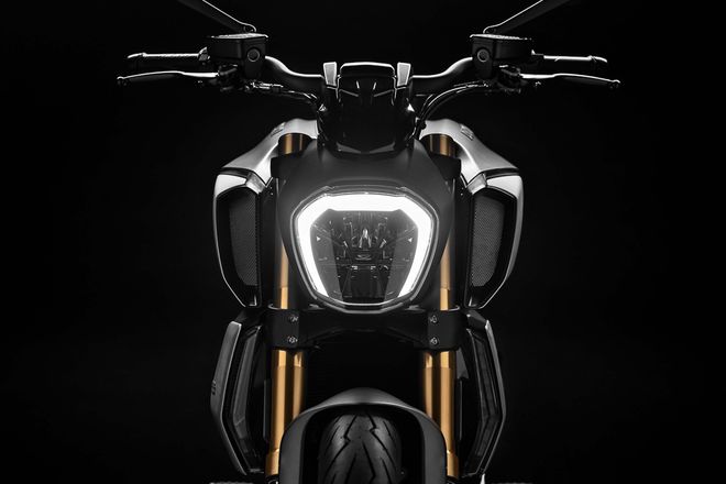 Phát mê trước 2019 Ducati Diavel 1260 cơ bắp, siêu tối tân - 13