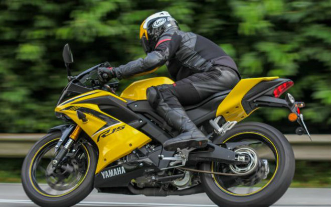 2019 Yamaha YZF-R15 giá 66,8 triệu đồng hút hồn giới trẻ - 11