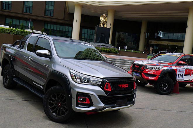 Toyota Hilux cực ngầu với gói phụ kiện TRD Black Rally - 5