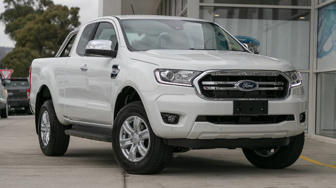 Ford công bố giá bán từ 616 triệu đồng cho Ranger XLT 2018 - 4