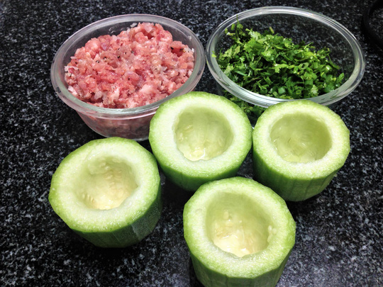 Canh bí nhồi khoai lang 
