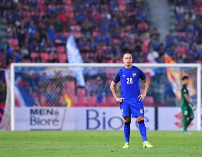 Tin nóng AFF Cup 16/11: Sao Malaysia “lên đời” - 4