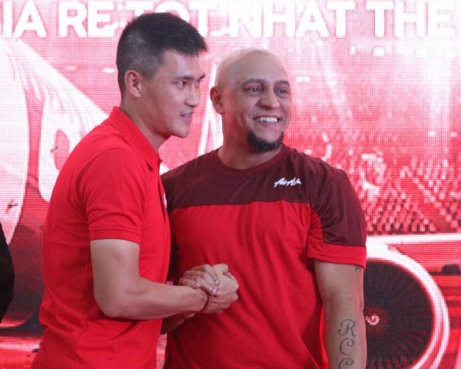 Roberto Carlos đọ tài Công Vinh, chúc Việt Nam thắng Malaysia - 2