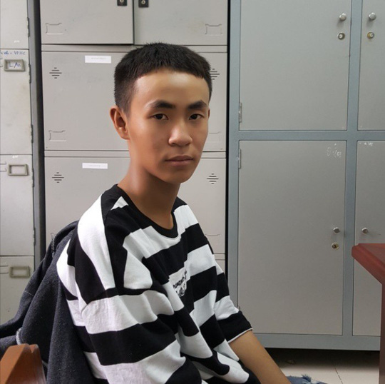Bắt đối tượng chuyên thò tay vào áo phụ nữ để cướp tiền - 1
