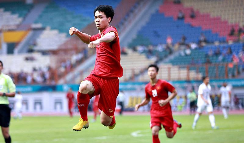 VN đấu Myanmar tại AFF Cup: Công Vượng nói gì về Công Phượng? - 3