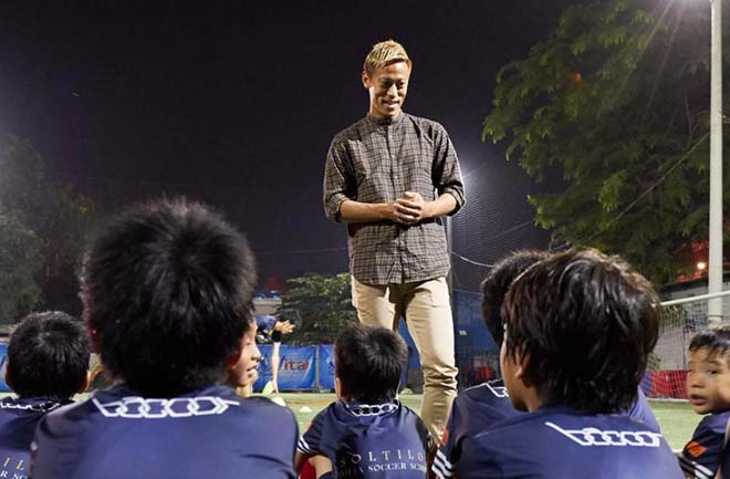 Tin nóng AFF Cup ngày 20/11: Honda cam kết tương lai với Campuchia - 1