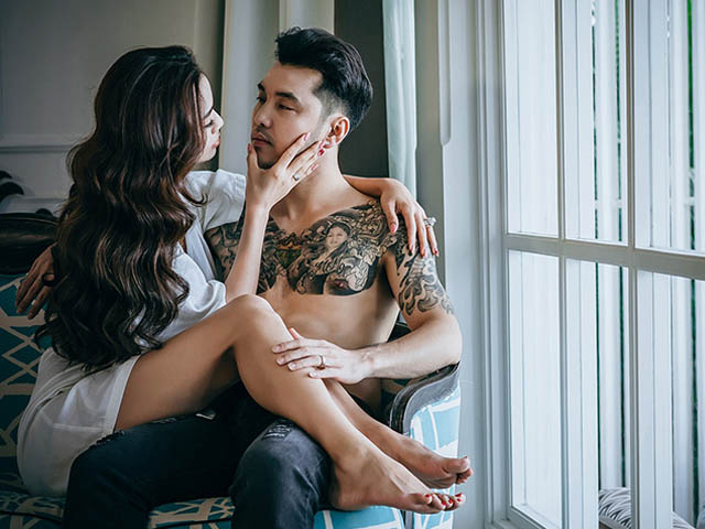 Ưng Hoàng Phúc bán nude, khoe hình xăm ”khủng” trong ảnh cưới siêu mẫu