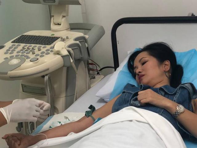 Ca sỹ Hồng Nhung nhập viện sau khi chồng cũ ra tuyên bố về tình mới