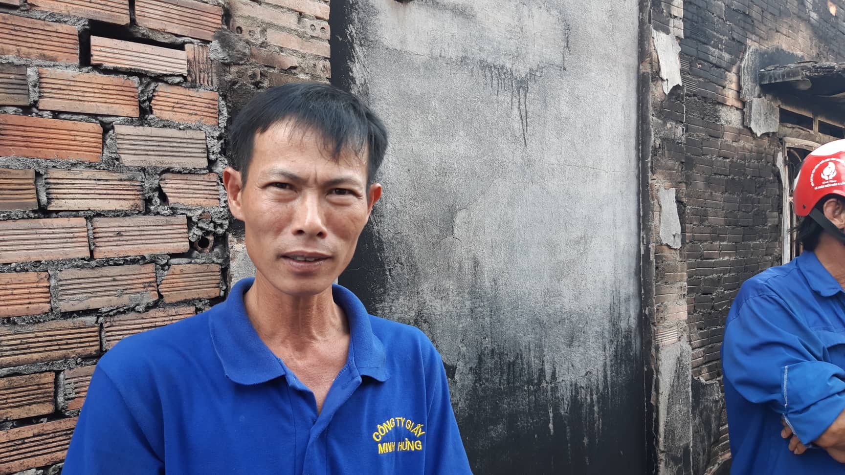 Vụ xe chở xăng cháy ở Bình Phước: 4 người trong một nhà ôm chặt nhau chết cháy - 1