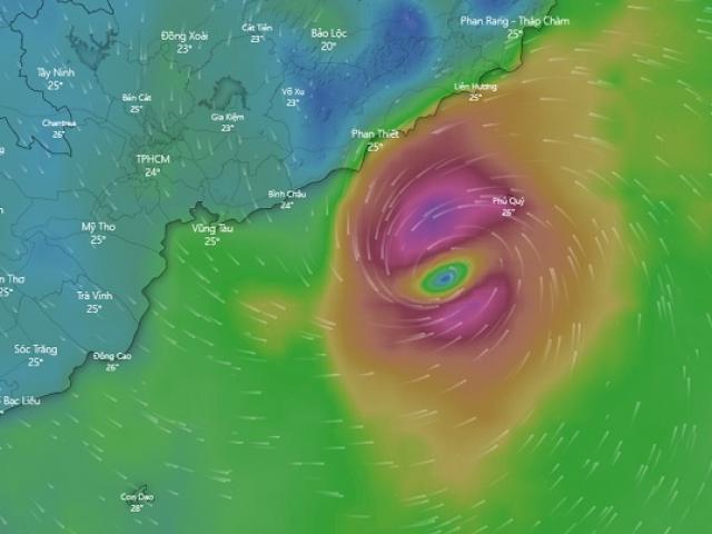 Bão số 9 cách Phan Thiết 140km, TP.HCM nguy cơ ngập lụt diện rộng