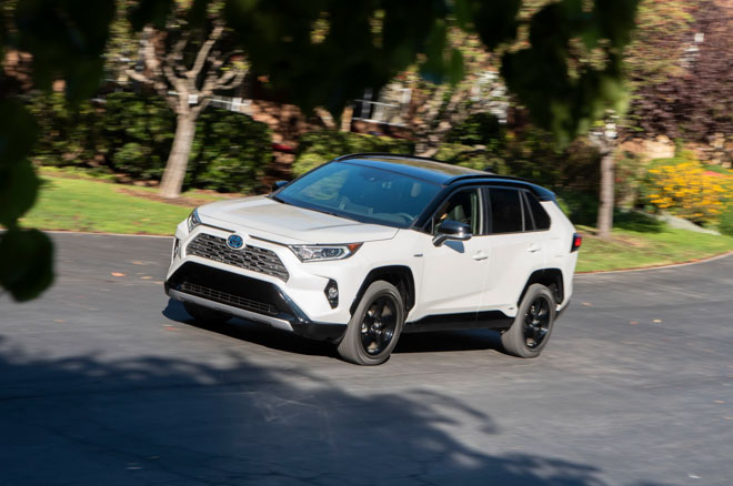 Toyota RAV4 2019 có giá từ 25.500 USD tại Mỹ - 4