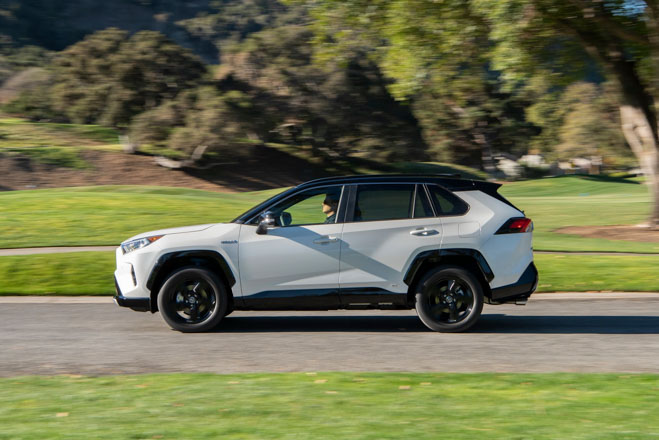 Toyota RAV4 2019 có giá từ 25.500 USD tại Mỹ - 5