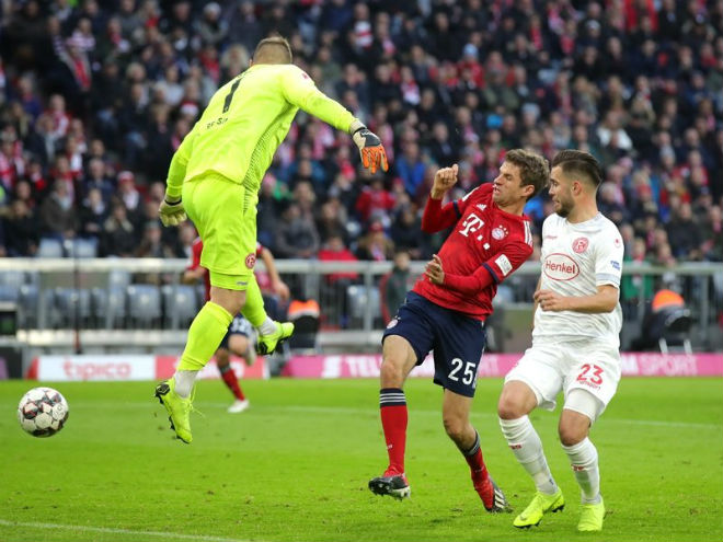 Bayern Munich - Dusseldorf: Cú hat-trick ngược dòng phi thường - 1