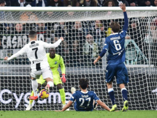 Juventus - SPAL: Ronaldo nhảy múa, định đoạt chớp nhoáng