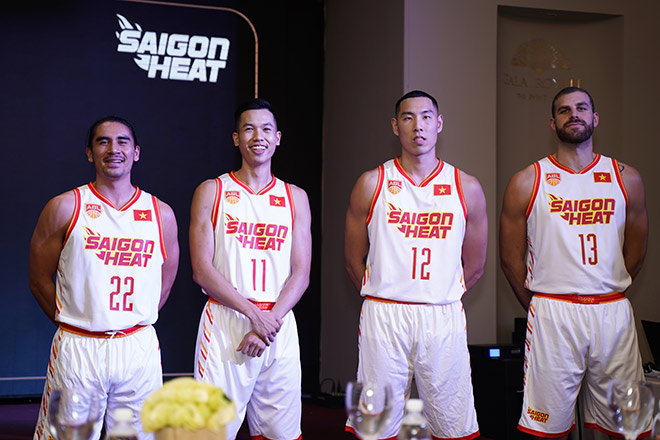 Mãn nhãn bóng rổ: Saigon Heat thăng hoa, đè bẹp khổng lồ Đông Nam Á - 1