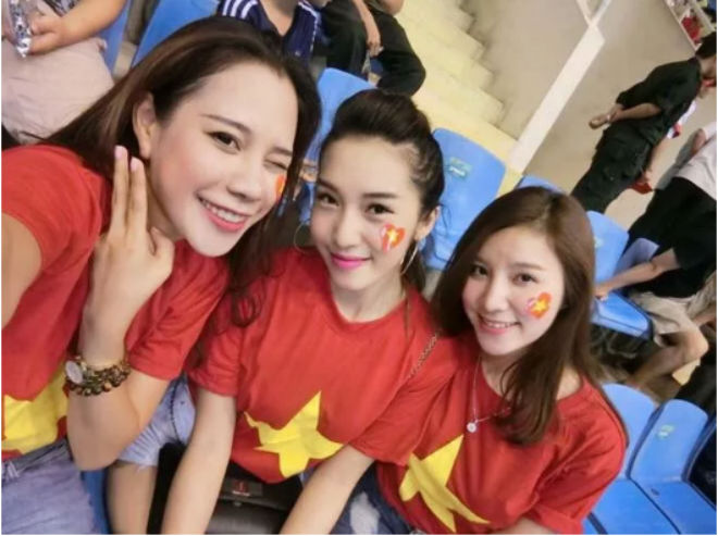 Hot girl quyến rũ nhất AFF Cup: Fan Việt đọ sắc mỹ nhân Thái Lan - 12