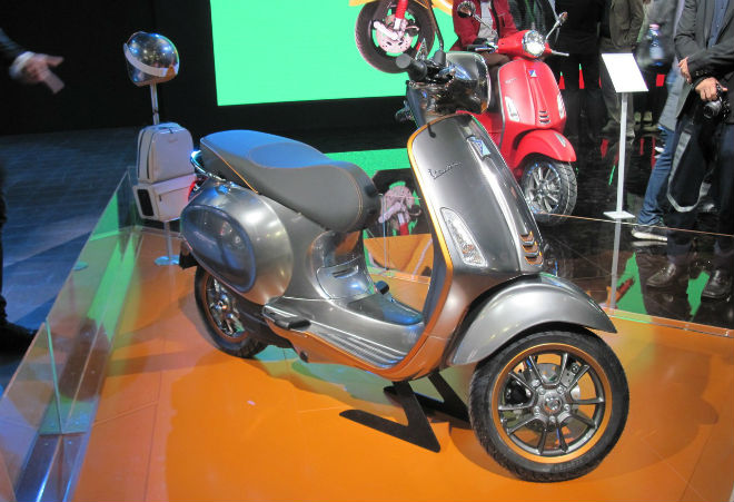 Xe ga điện Vespa Elettrica về Việt Nam năm 2019 với giá chát - 2