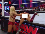 Thể thao - &quot;Đỏ mặt&quot; đấu trường WWE: Cố tình giở trò khiến đối thủ xấu mặt