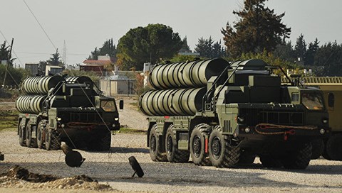 Căng thẳng Nga-Ukraine: Nga đưa S-400 thường trực chiến đấu tại Crimea - 3