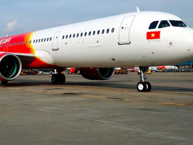 Máy bay gặp sự cố hạ cánh nghiêm trọng, vốn hóa Vietjet Air sụt hơn 800 tỷ đồng
