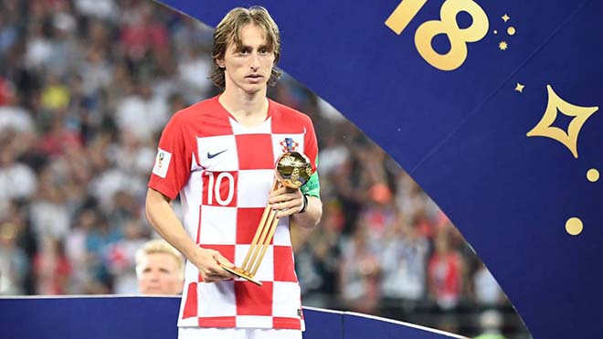 Modric nhận tin vui, Ronaldo đón cú sốc trước thềm trao giải QBV 2018 - 2